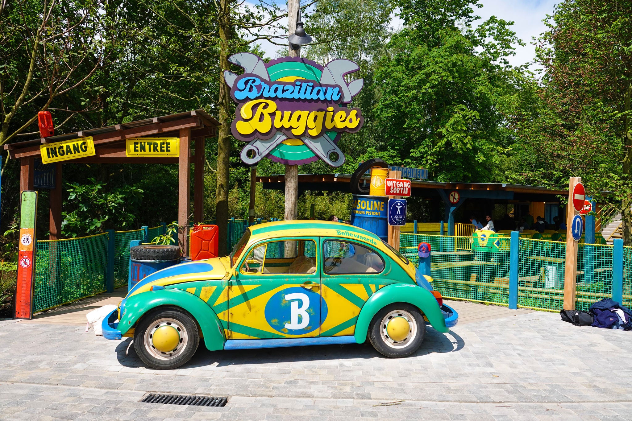 Kever aan de ingang van Brazilian Buggies.