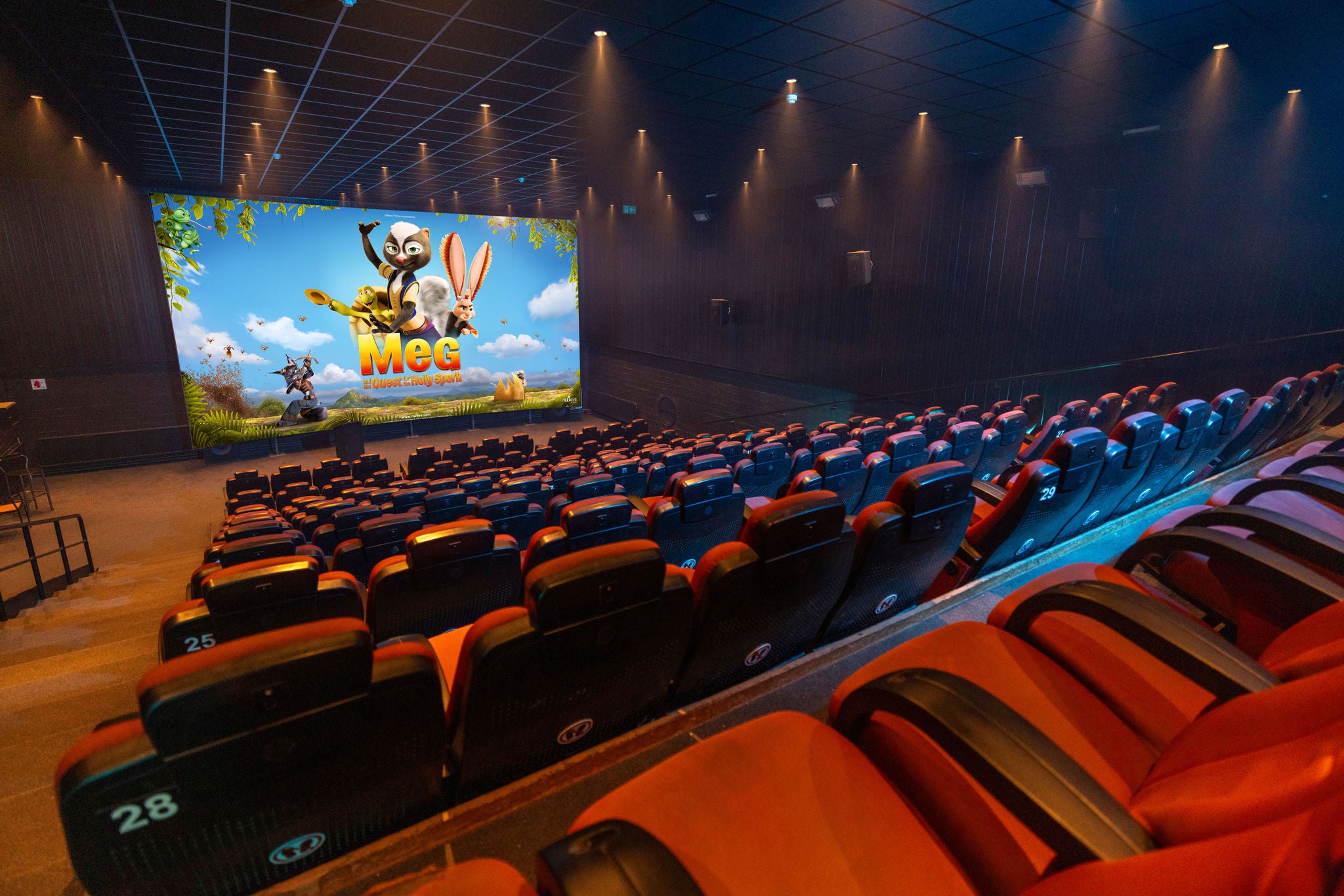De film ‘Meg and the Quest for the Holy Spork’ wordt in de 4D-Cinema zaal afgespeeld.
